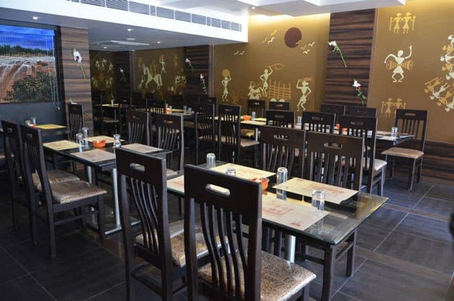 Alav Restaurant interior